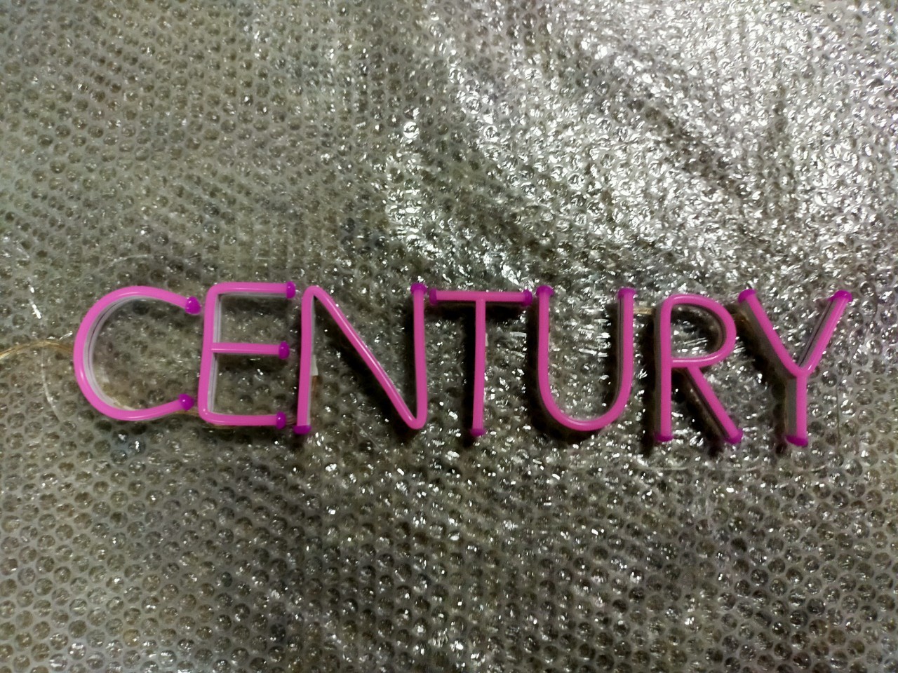 ไฟนีออน เฟค