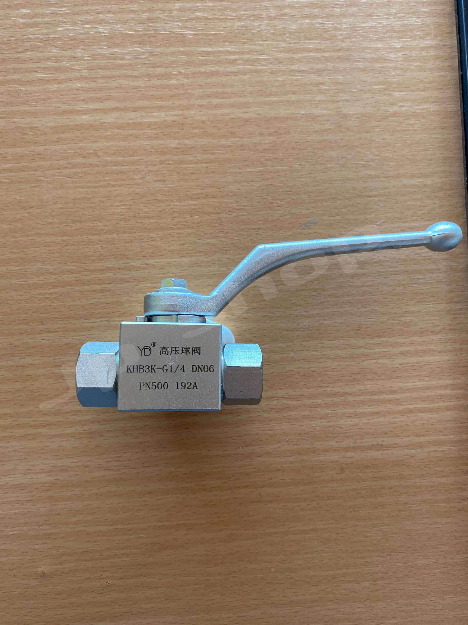 บอลวาล์ว3ทาง บอลวาล์วแรงดันสูงสำหรับไฮดรอลิก ขนาด1/4" (2หุน) #58081