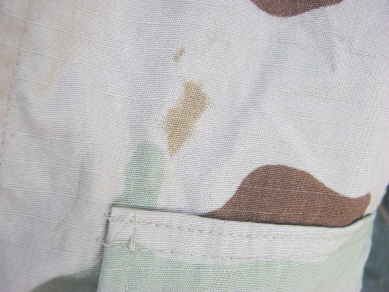 เสื้อทหารสหรัฐ ลานพรางสามสี