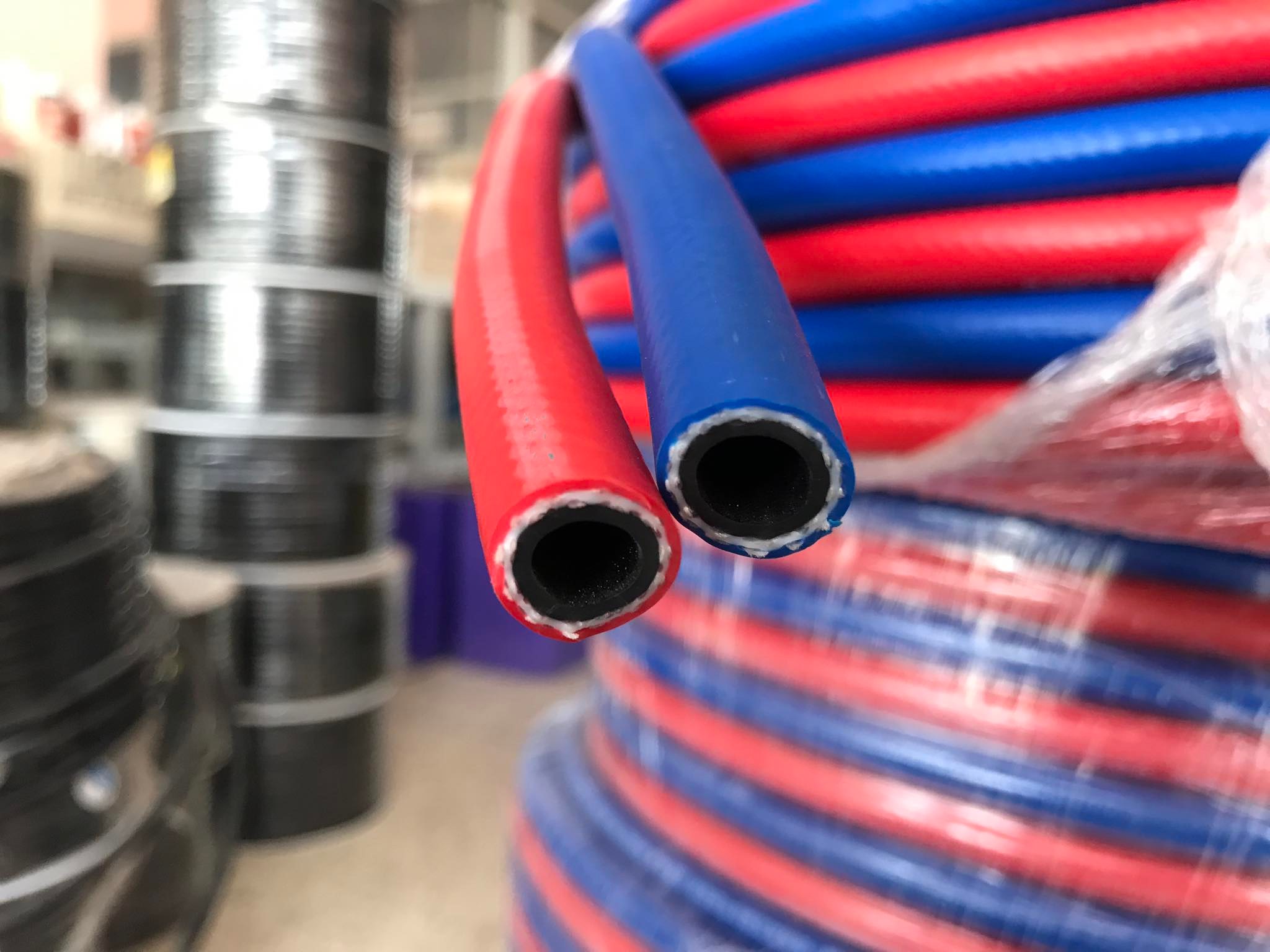 สายลมคู่ สายลม สายแก๊ส นํ้าเงิน-แดง ขนาด1/2(4หุน) มีความยาวให้เลือก 5เมตร,10เมตร,15เมตร,20เมตร,30เมตร #19195