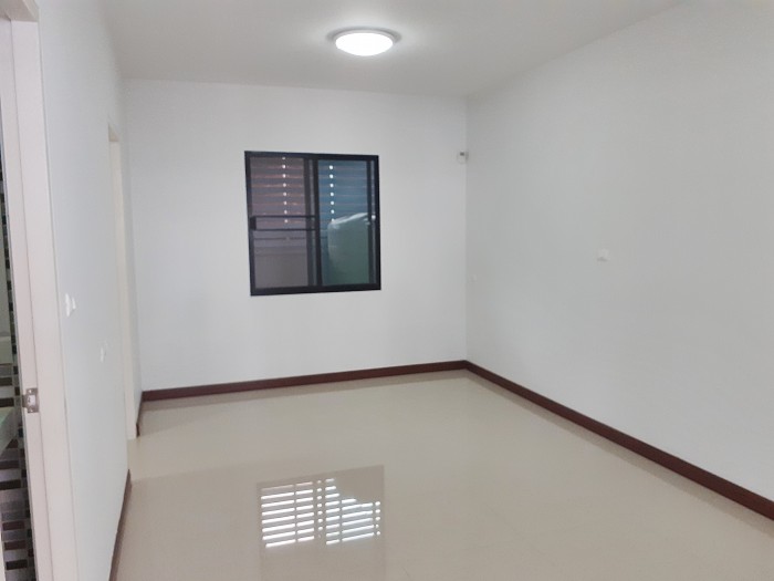 ขายทาวน์เฮ้าส์ ม.บ้านฟ้ากรีนเนอรี่ ปิ่นเกล้า สาย 5 ถ.บรมราชชนนี ต.บางเตย อ.สามพราน นครปฐม ใกล้เซ็นทรัลศาลายา / พื้นที่ 2 ชั้น 20 ตารางวา