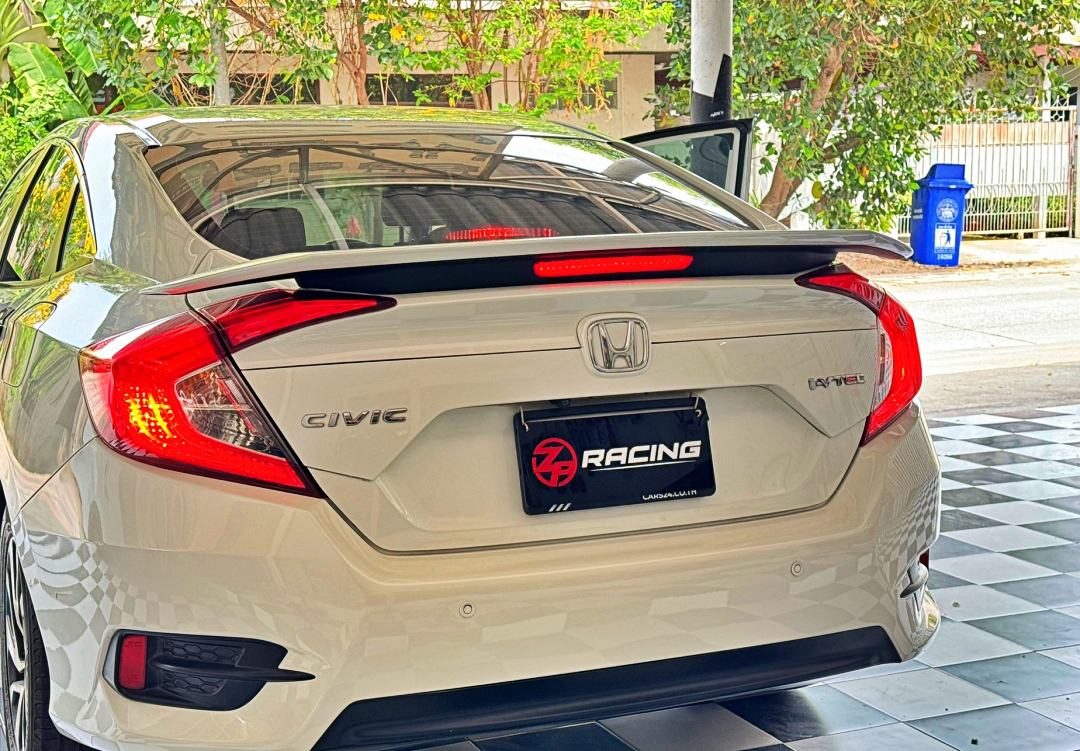 สปอยเลอร์ RS สำหรับ CIVIC FC พร้อมไฟเบรก LED รับประกันงานติดตั้ง 5 ปี
