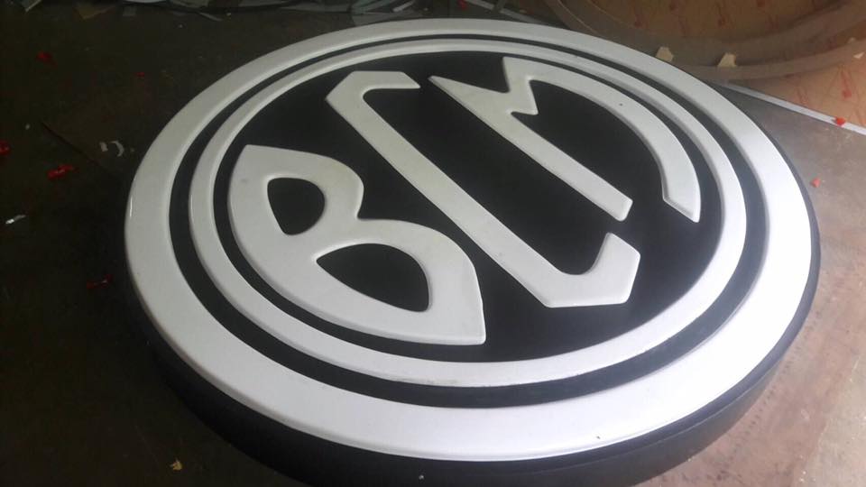 ป้ายอักษรไฟปั้มนูน