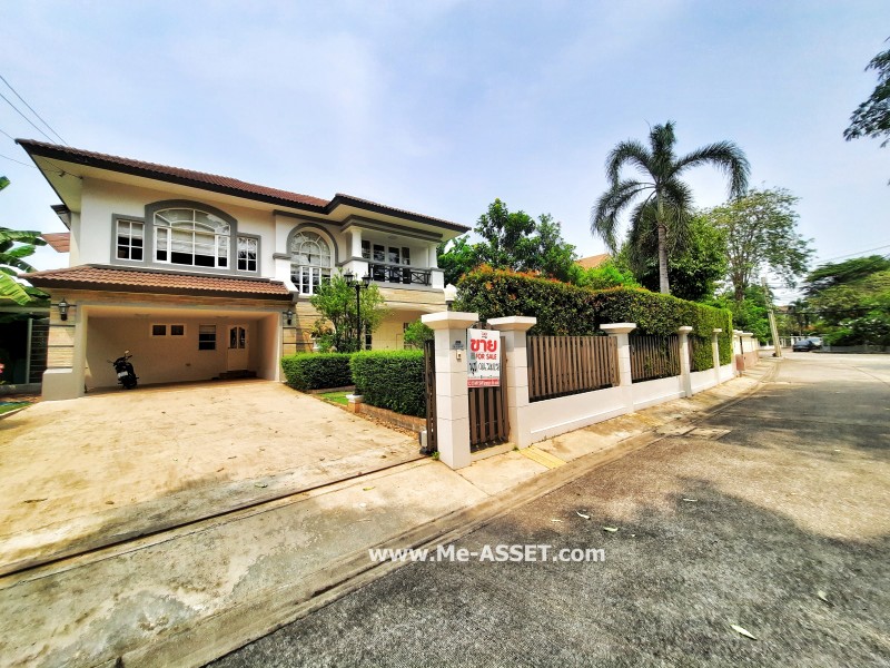 ขายบ้านเดี่ยว ม.นันทวัน วงแหวน-รัตนาธิเบศร์ ถ.ตลิ่งชัน-สุพรรณบุรี ต.เสาธงหิน อ.บางใหญ่ นนทบุรี ต้นโครงการ ตรงข้ามสวนสาธารณะ / พื้นที่ 2 ชั้น 138 ตารางวา