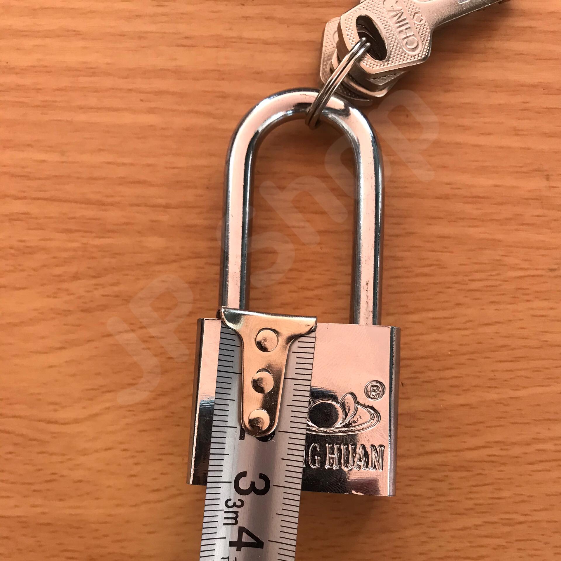 กุญแจล็อคบ้าน ล็อคครัว ล็อคอเนประสงค์ 40 มม. ล็อคแน่นหนา คงทน ราคาถูก สนใจสั่งซื้อได้เลย ห่วงยาว #697134232124