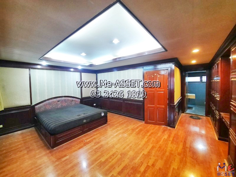 ขายและเช่าทาวน์เฮ้าส์ใกล้รถไฟฟ้า โซนปิ่นเกล้า อรุณอัมรินทร์ เชื่อมบรมราชชนนี จรัญสนิทวงศ์ ใกล้แยก 35 โบว์ รถไฟฟ้าสถานนีบางยี่ขัน เซ็นทรัลปิ่นเกล้า แบงค์ชาติ รพ.ศิริราช : มบ.ปิ่นจรัญวิลล่า : 3 ชั้น 32 ตร.วา