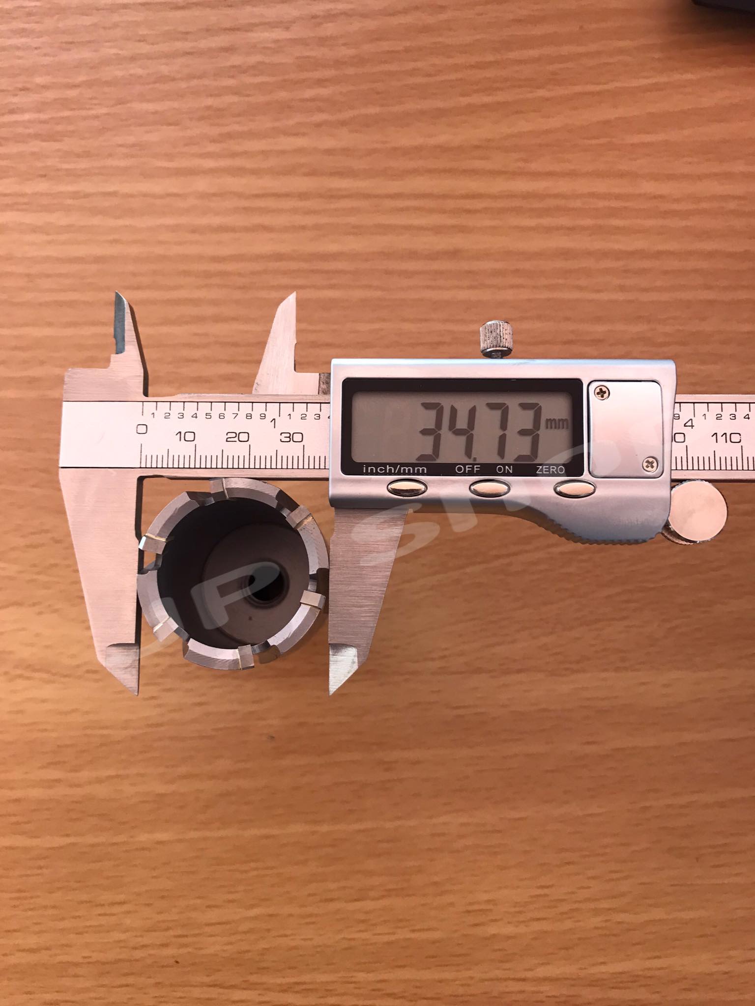 ดอกสว่านเจ็ทบอส แบบโฮลซอว์คาร์ไบสำหรับเจาะเหล็กหนา ด้วยสว่านแม่เหล็กไฟฟ้า ขนาด35*35 มม. #3535