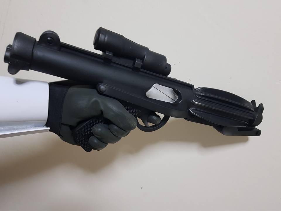 ปืนบลาสเตอร์ E-11 Stormtrooper Blaster - Star Wars Costume