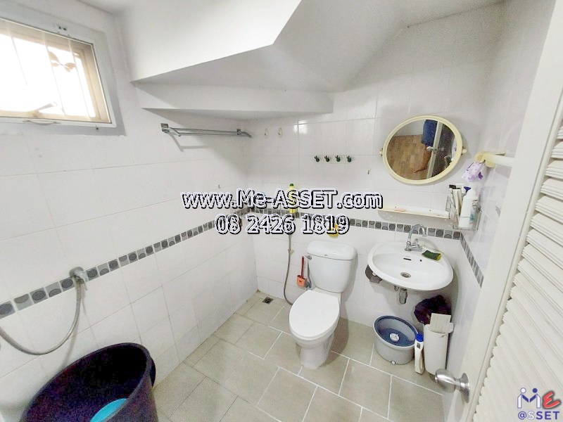 ขายทาวน์เฮ้าส์หลังริม โซนสุวรรณภูมิ-บางนา กม.18 เชื่อมลาดกระบัง บางพลี ใกล้เมกะบางนา ม.หัวเฉียว นิคมอุตสาหกรรม เดินทางสะดวก วงแหวน มอเตอร์เวย์ : มบ.นิรันดร์วิลล์ 10 : 2 ชั้น 19.5 ตร.วา