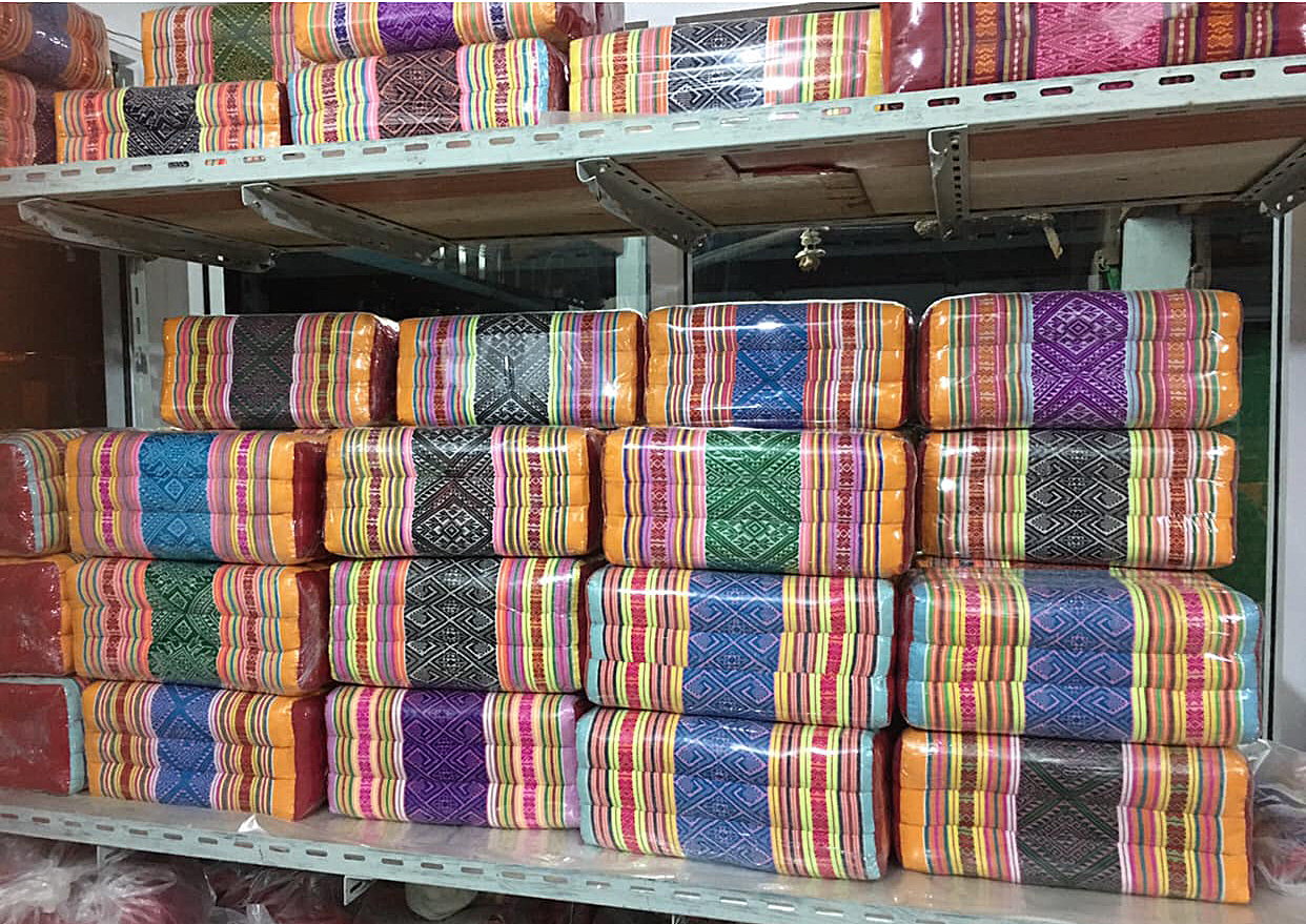 หมอนขิดเก้าลูกโบราณ 3 ลูก ขนาด 38x20 Cm //Ancient Pillow large 9 rows 38x20cm kapok 100%Traditional Floor Cushion.