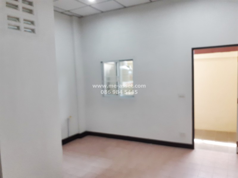 ขายและเช่า ทาวน์โฮม ถ.เพชรเกษม 67/1 แขวงหลักสอง เขตบางแค กรุงเทพ / พื้นที่ 3 ชั้น 20 ตารางวา