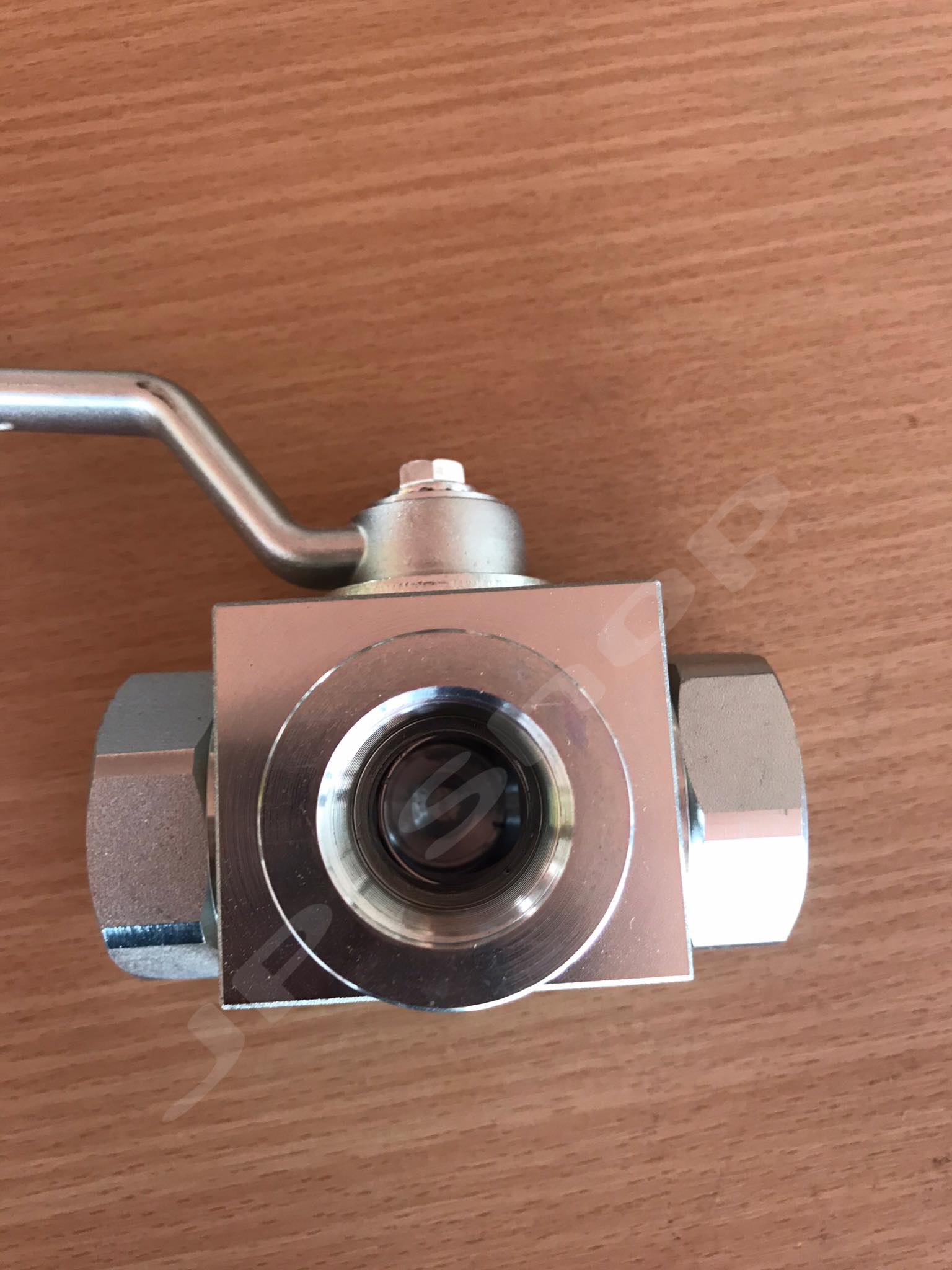 บอลวาล์ว3ทาง แรงดันสูงสำหรับไฮดรอลิก ขนาด3/4 (6หุน) #9996