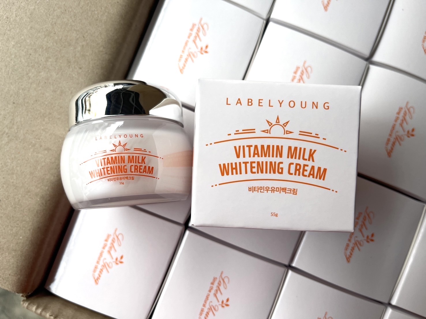 Labelyoung Vitamin Milk Whitening Cream 55g. ครีมน้ำนมเข้มข้น ของแท้ นำเข้าจากเกาหลี 2025