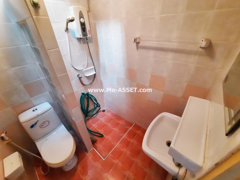 ขายทาวน์เฮ้าส์ ย่าน เคหะร่มเกล้า ราษฎร์พัฒนา น้อมเกล้า : พูนสินธานี 3 / 2 ชั้น 17 ตารางวา