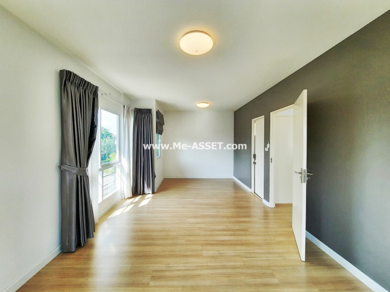 ขายบ้านเดี่ยว ย่าน ศาลายา วัดพระเงิน ศรีประวัติ : อินนิซิโอ 2 ปิ่นเกล้า-วงแหวน / 2 ชั้น 50 ตารางวา