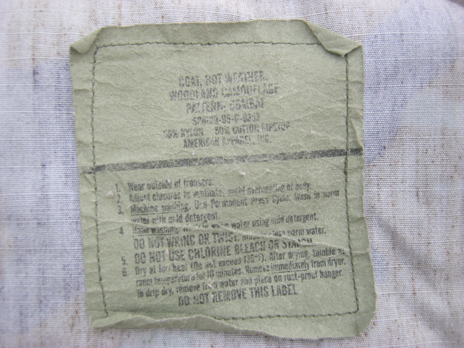 เสื้อทหารสหรัฐ M81 woodland