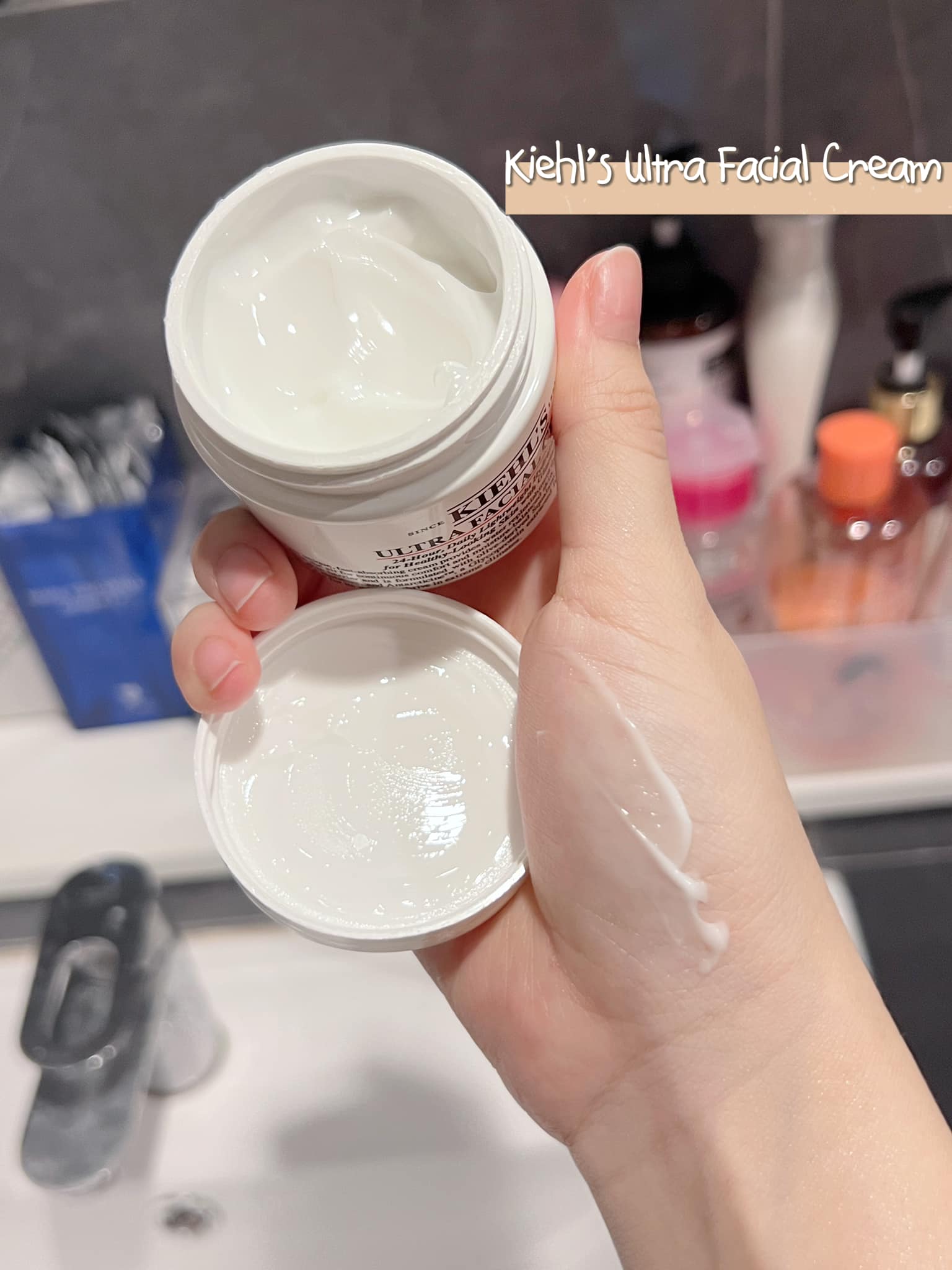 Kiehl's Ultra Facial Cream 125ml. (1กระปุก) มอยซ์เจอร์ไรเซอร์ เหมาะสำหรับผิวธรรมดา ผิวแห้ง