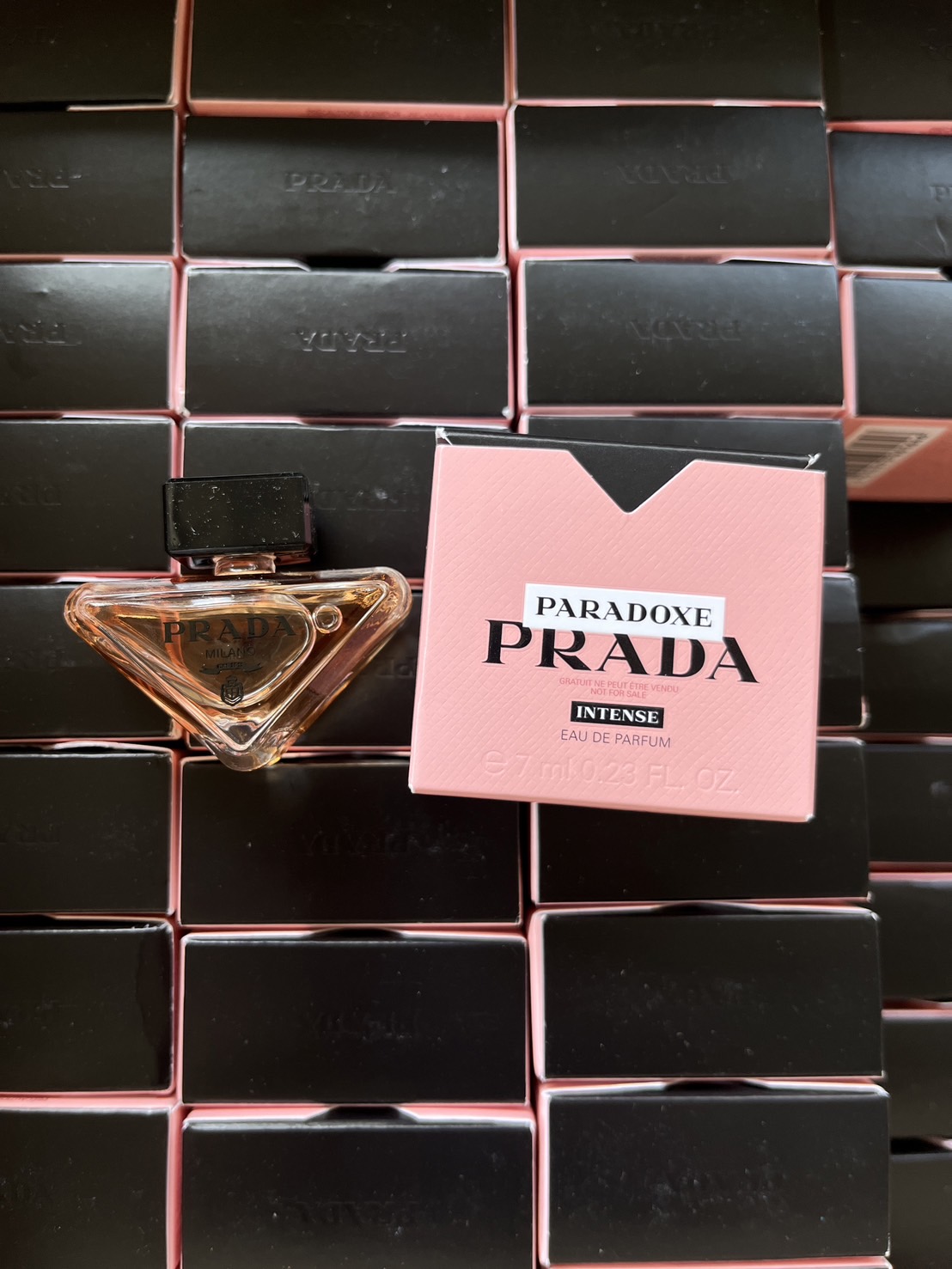 น้ำหอมขนาดทดลอง Prada Paradoxe Intense Eau de Parfum 7ml. (1ขวด)