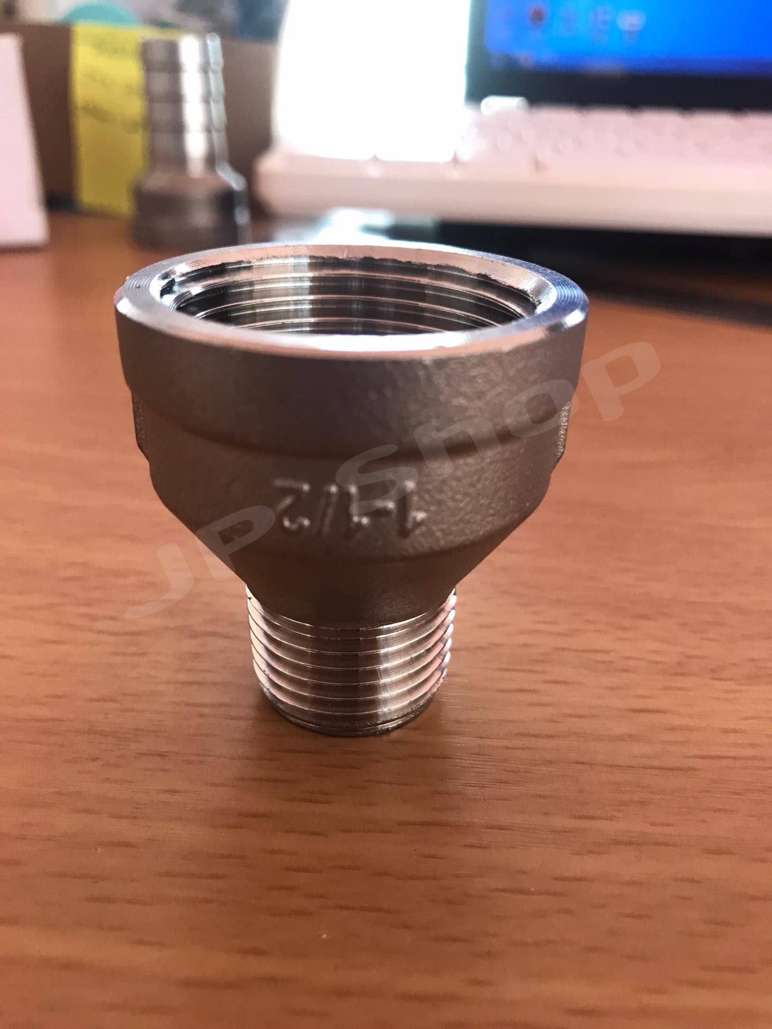 ข้อต่อตรงเกลียวในขนาด 1" เกลียวนอก4หุน สแตนเลส304 #25415