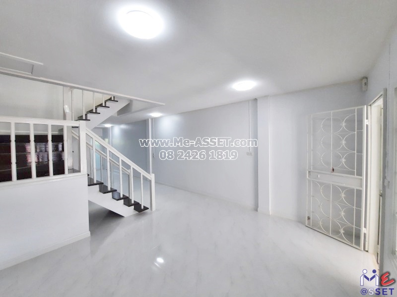 ขายทาวน์เฮ้าส์ รีโนเวทใหม่ ย่าน คูคต ลำลูกกา คลอง2 ปทุมธานี : บุศรินทร์ 2 : 2 ชั้น 21.2 ตารางวา