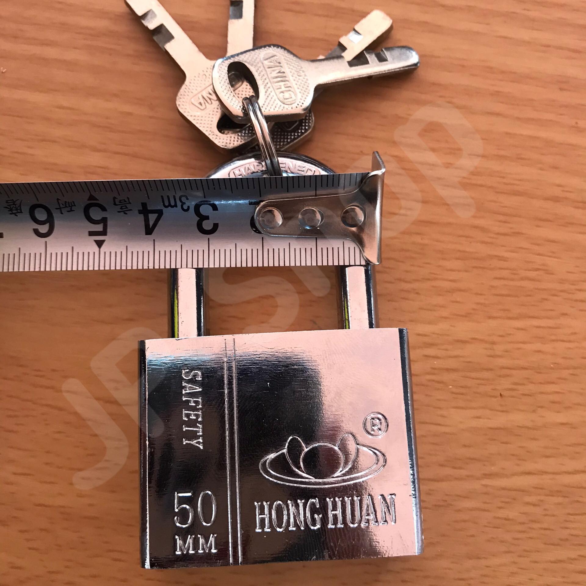 กุญแจล็อคบ้าน ล็อคครัว ล็อคอเนประสงค์ 50 มม. ล็อคแน่นหนา คงทน ราคาถูก สนใจสั่งซื้อได้เลย ห่วงสั้น #6971342321150