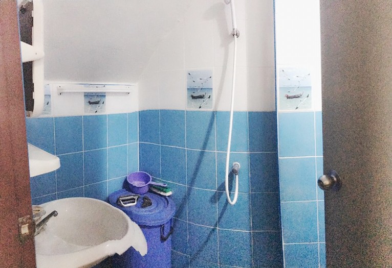 ขายอาคารพาณิชย์ ม.เอสดี / ถ.เศรษฐกิจ ต.นาดี อ.เมือง สมุทรสาคร / พื้นที่ 3.5 ชั้น 18 ตารางวา