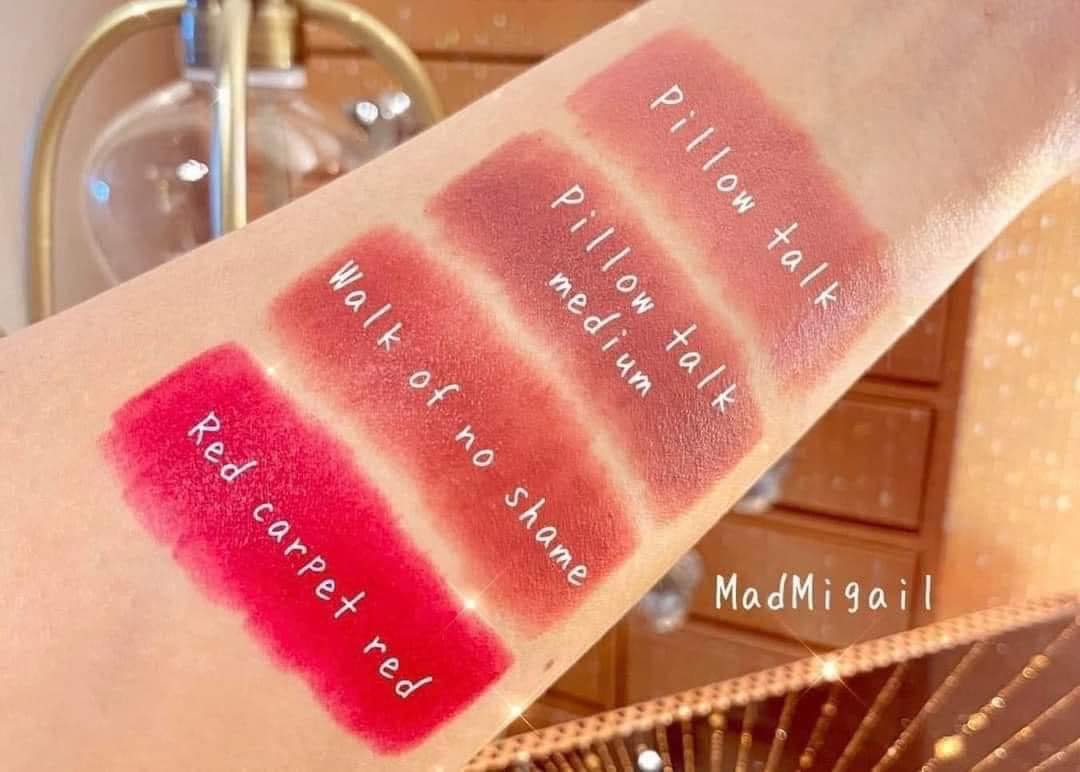 Charlotte Tilbury Iconic Mini Lip Wardrobe Set 1.1g x 4 แท่ง เซ็ตลิปสติกลิมิเต็ดเอดิชั่น 4 เฉดสี