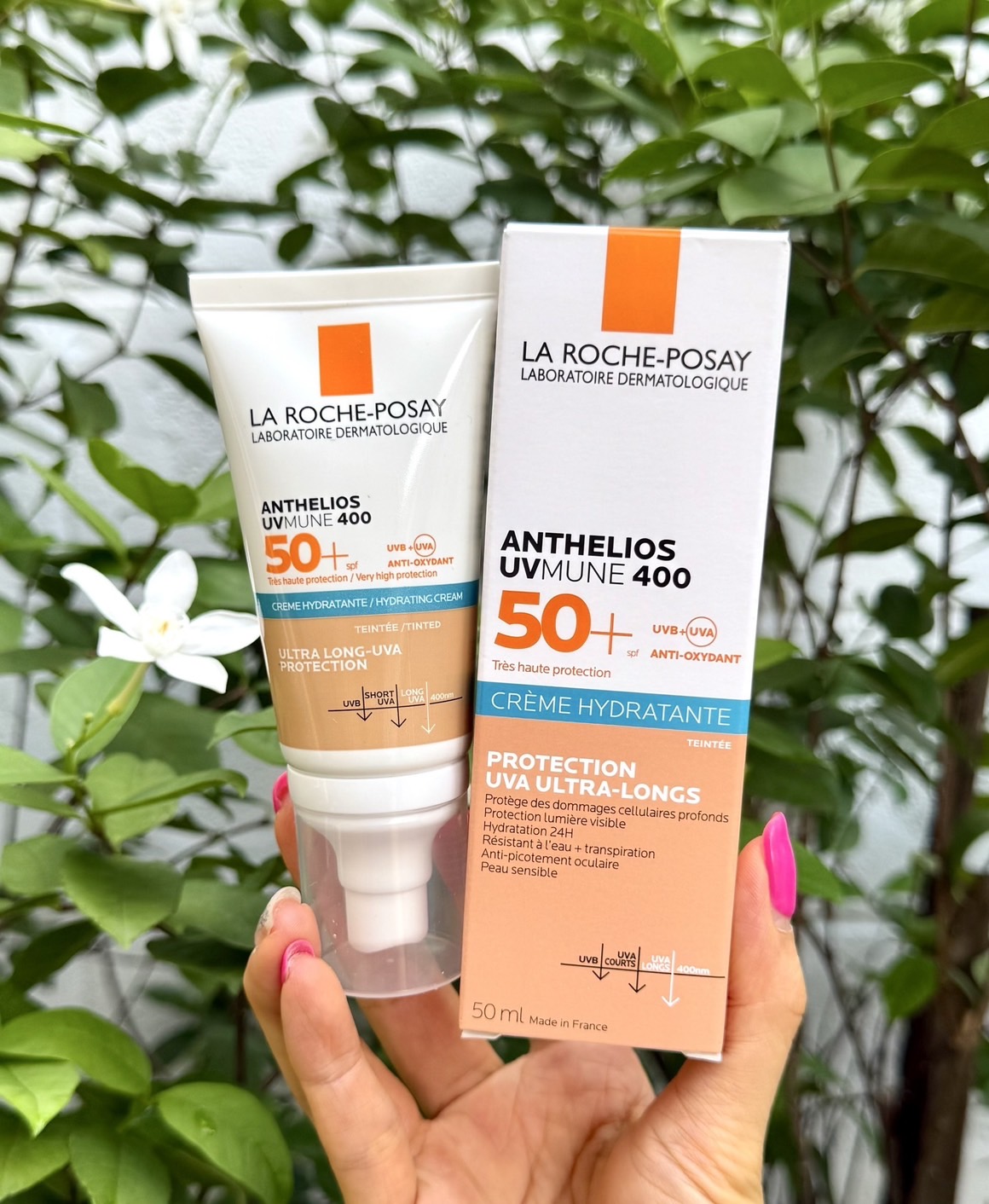 La Roche-Posay Anthelios Uvmune 400 Ultra Hydrating Tinted Cream SPF50+ ขนาด 50ml. รุ่นทิ้นท์ สีเนื้อ สำหรับผิวแห้ง-ผิวบอบบาง
