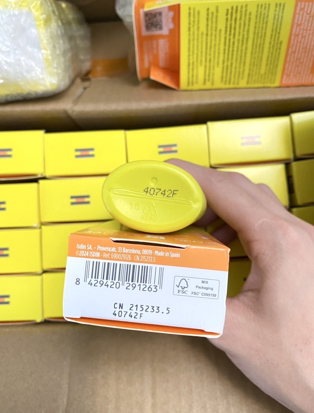 ISDIN Fotoprotector Fusion Water Magic By Alcaraz SPF50 50ml. กันแดดเนื้อแบบน้ำ