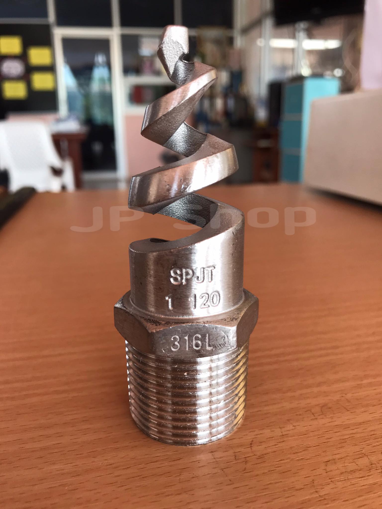 หัวฉีดน้ำแบบสเปย์ เกลียวนอก สแตนเลส316 ขนาด 1 นิ้ว สำหรับใช้ในมิกเซอร์แพลนปูน หรืองาน Diy ทั่วไป #105055