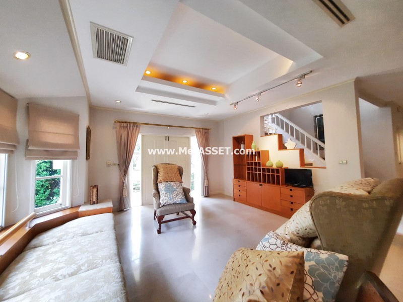 ขายบ้านเดี่ยว ม.นันทวัน วงแหวน-รัตนาธิเบศร์ ถ.ตลิ่งชัน-สุพรรณบุรี ต.เสาธงหิน อ.บางใหญ่ นนทบุรี ต้นโครงการ ตรงข้ามสวนสาธารณะ / พื้นที่ 2 ชั้น 138 ตารางวา