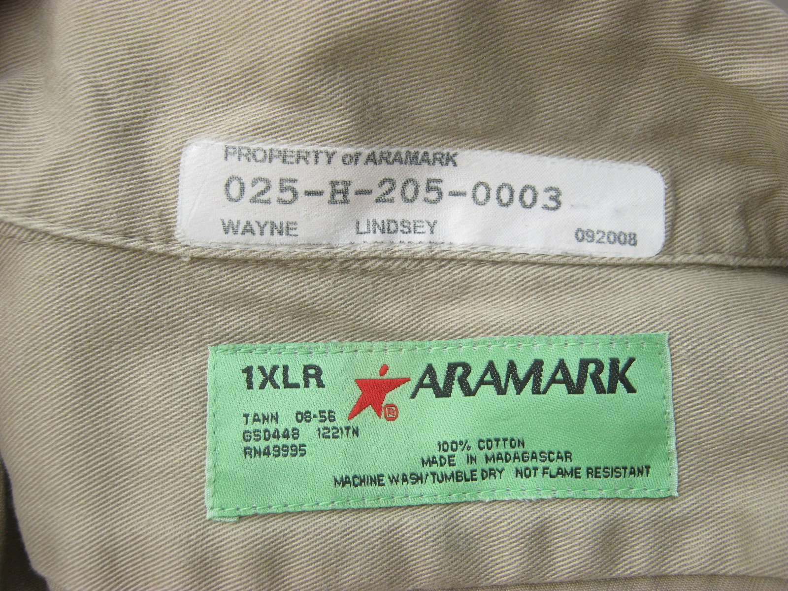 เสื้อเชิ๊ต สีกากี แขนยาว ผ้าฝ้าย