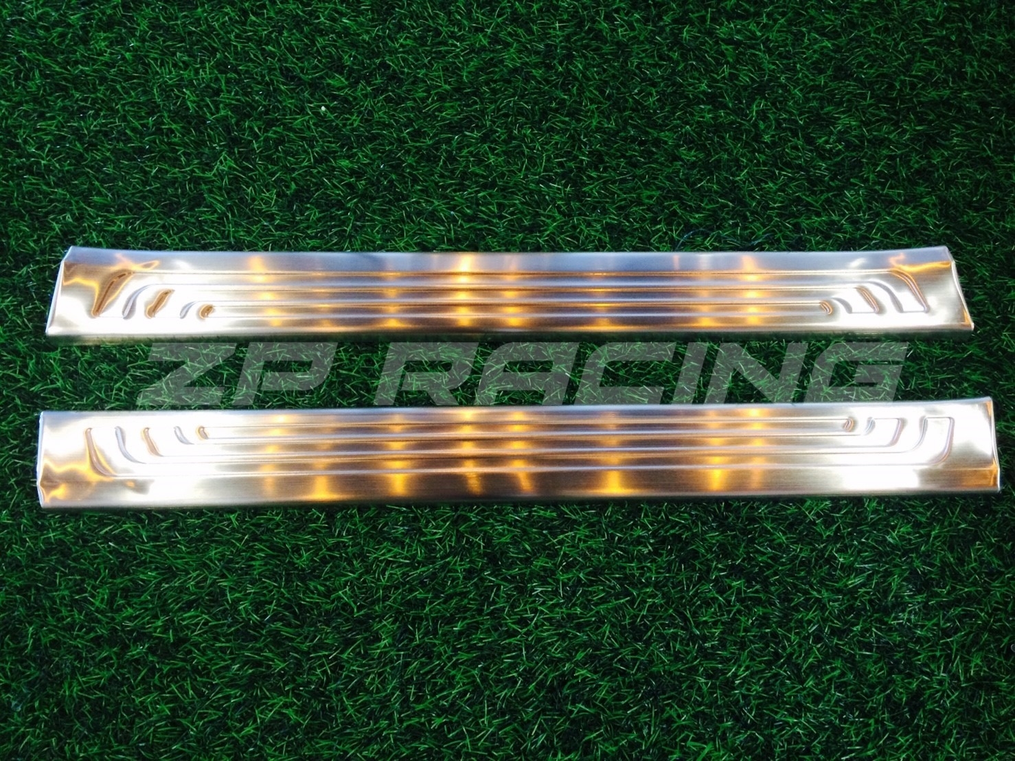 คิ้วบันไดด้านใน CR-V (V.1) สำหรับรถ 5 ที่นั่ง