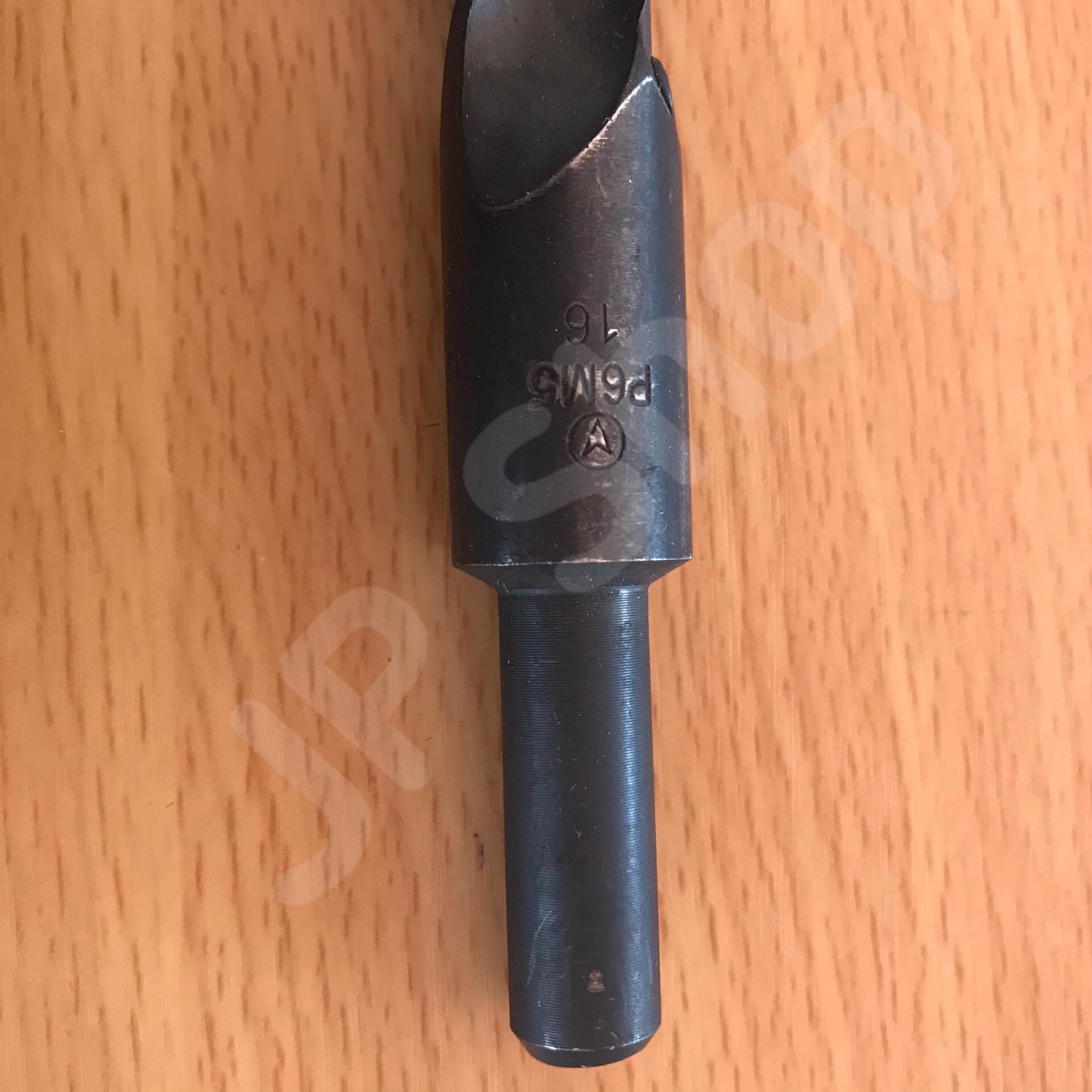 ดอกสว่านเจาะเหล็ก ขนาด 16 มม สนใจสั่งได้นะคะ. #01130