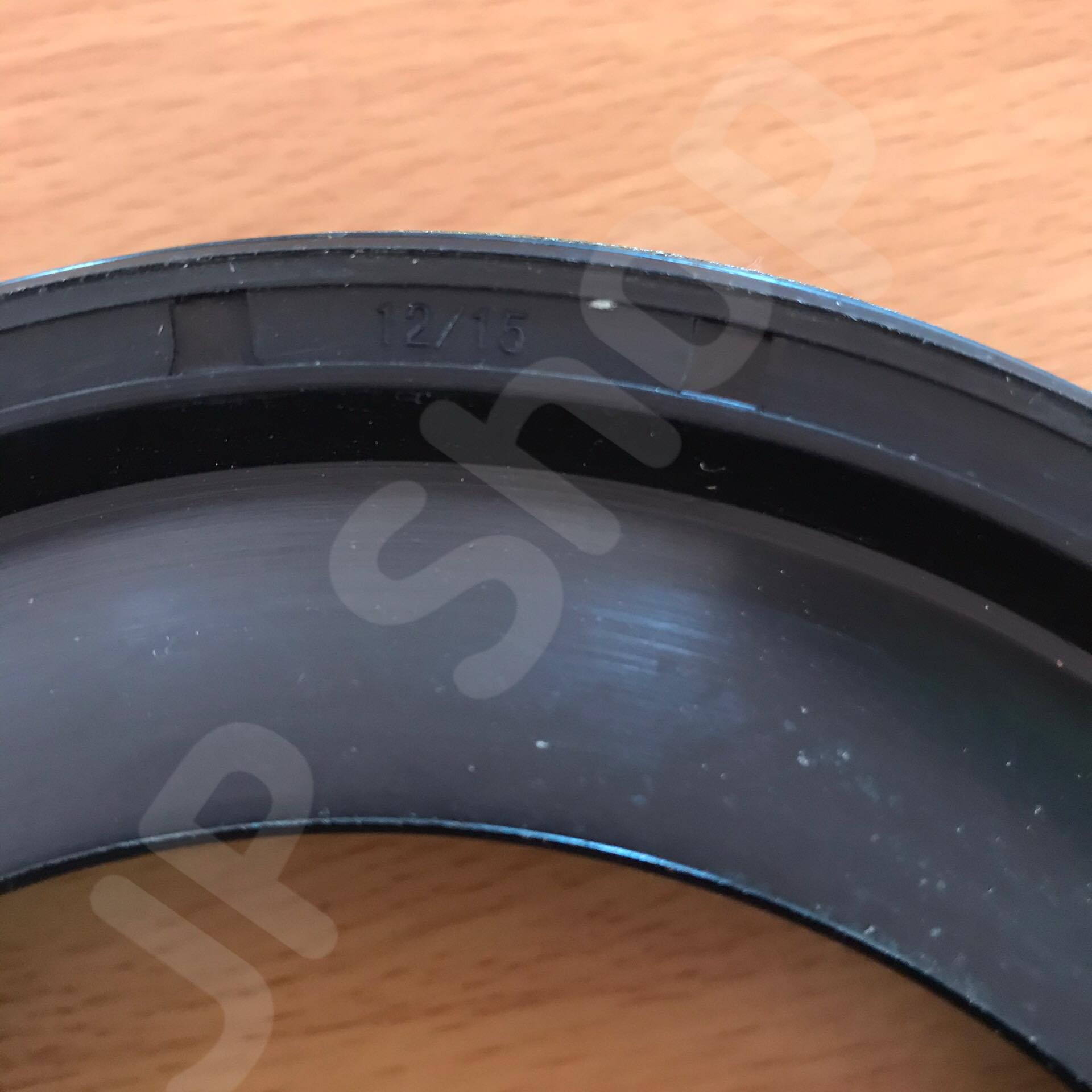 ซีลคอเกียร์ ZF/PMP สำหรับรถโม่ปูน ขนาด 125*180*12/15 #3300