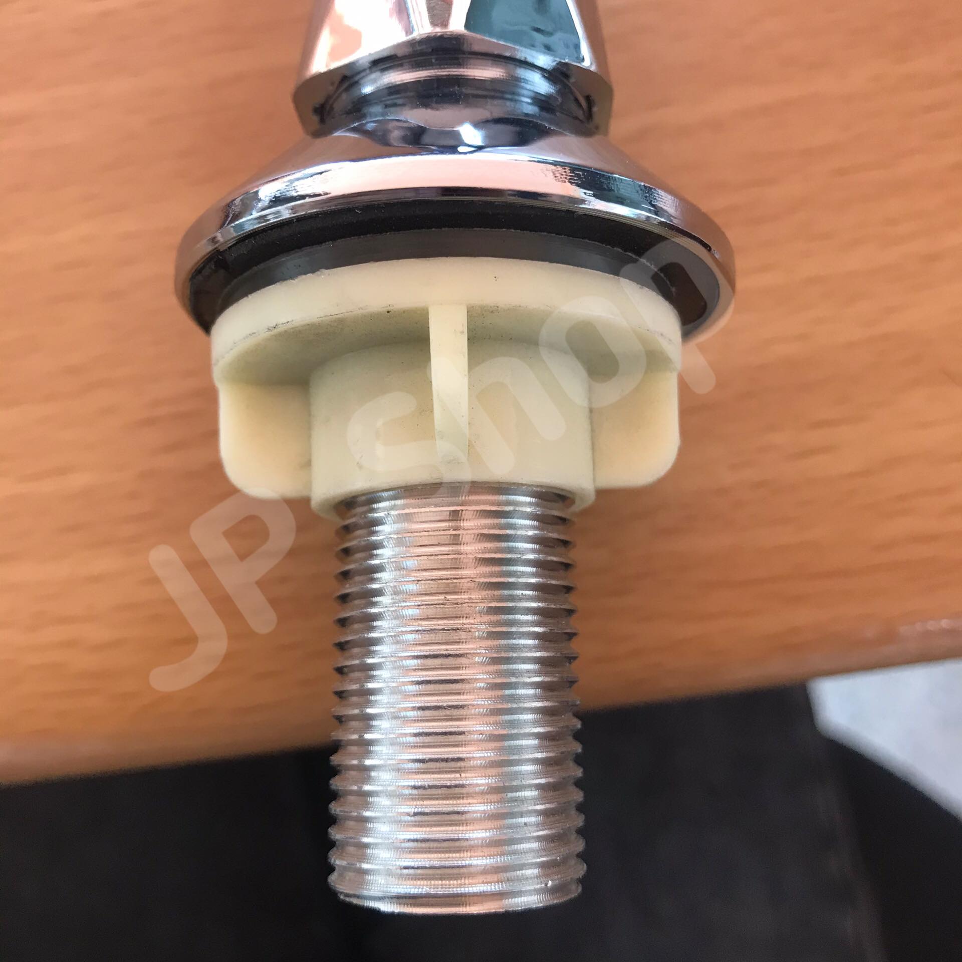 ก๊อกน้ำแบบเท้าเหยียบวาวล์คันเหยียบทองเหลือง ก๊อกน้ำเท้ากดไม่ใช้มือสัมผัส ทนทน ได้มาตรฐาน ก๊อกน้ำแนวตั้ง