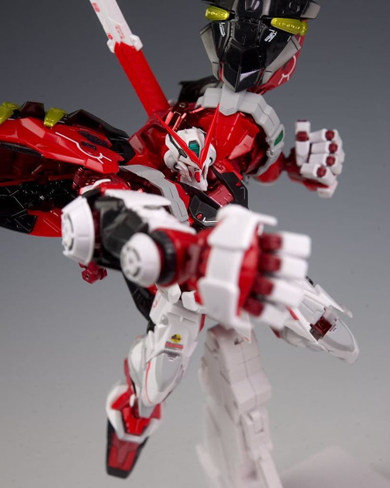 MG 1/100 Astray Red Frame Powered Red Daban 8814