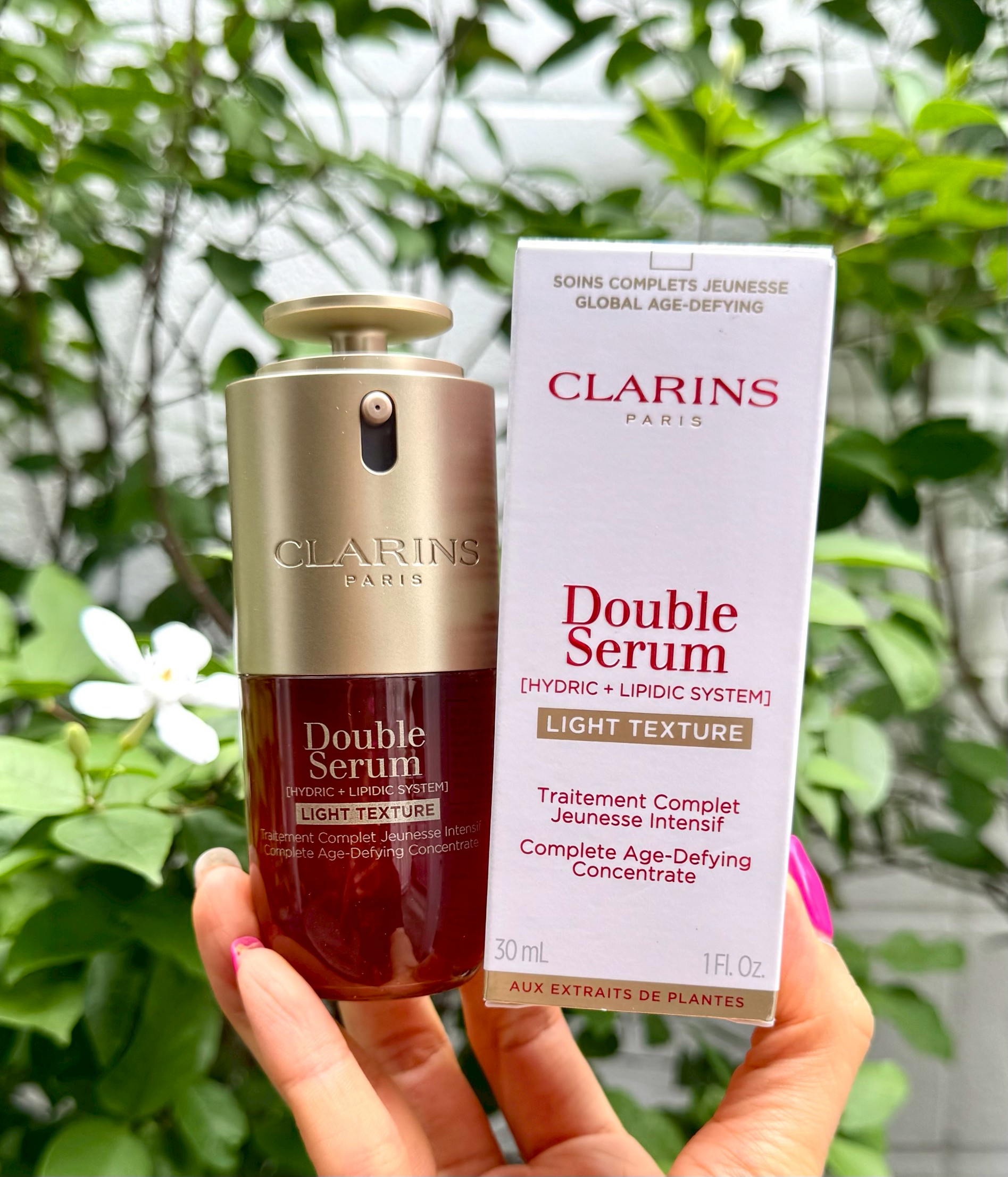 Clarins Double Serum Light Texture 30ml. สูตรใหม่! เซรั่มไลท์ เนื้อบางเบา
