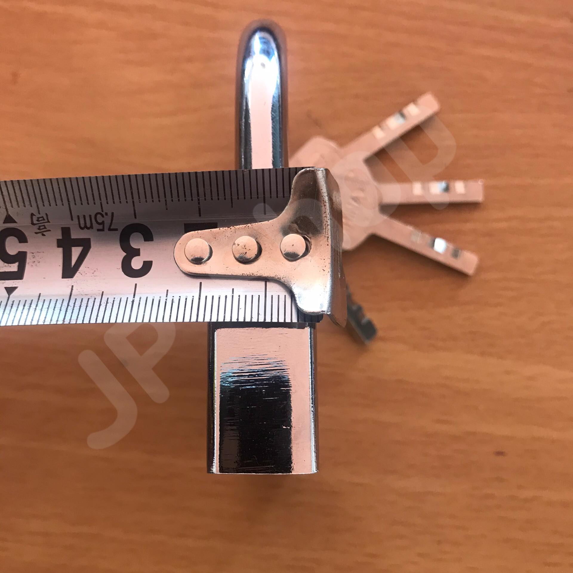 กุญแจล็อคบ้าน ล็อคครัว ล็อคอเนประสงค์ 70 มม. ล็อคแน่นหนา คงทน ราคาถูก สนใจสั่งซื้อได้เลย ห่วงสั้น #906