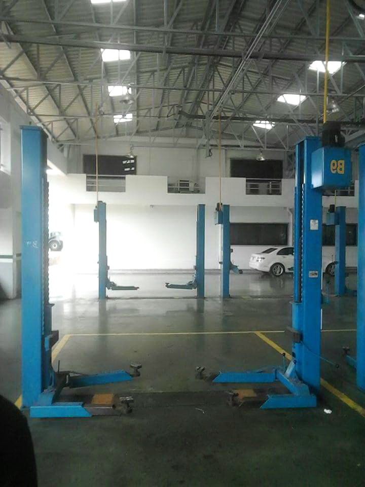 ลิฟท์ยกรถHi Maxมือสอง สภาพดีพร้อมใช้งาน