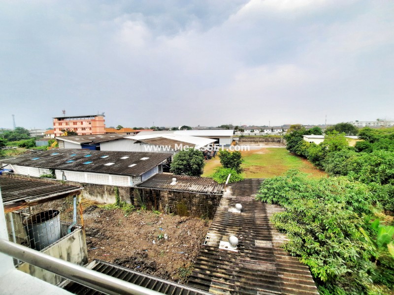 ขายทาวน์โฮม รีโนเวทใหม่ ย่าน เพชรเกษม หนองแขม หลักสอง บางแค พุทธมณฑล : ม.สุชา ถ.เพชรเกษม 112 แขวงหนองค้างพลู เขตหนองแขม กรุงเทพ / 3 ชั้น 22.3 ตารางวา