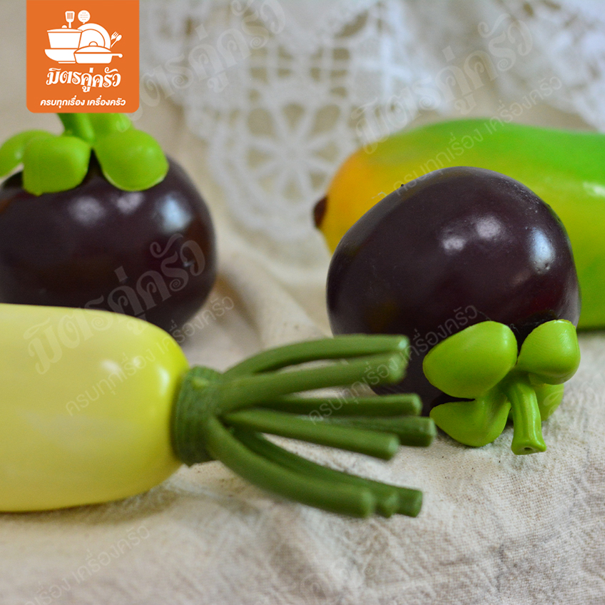 ผลไม้ปลอม