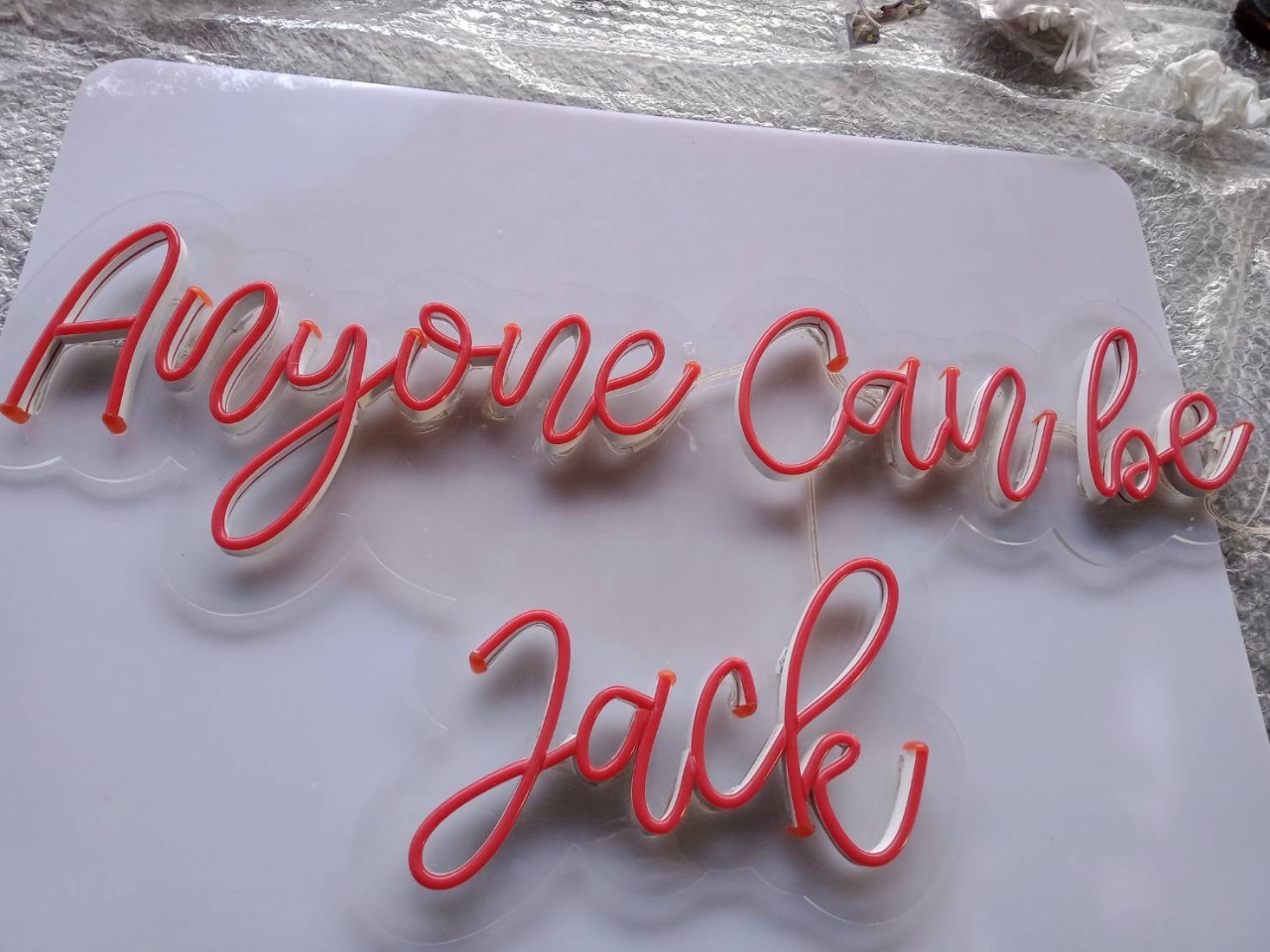 ไฟนีออน เฟค