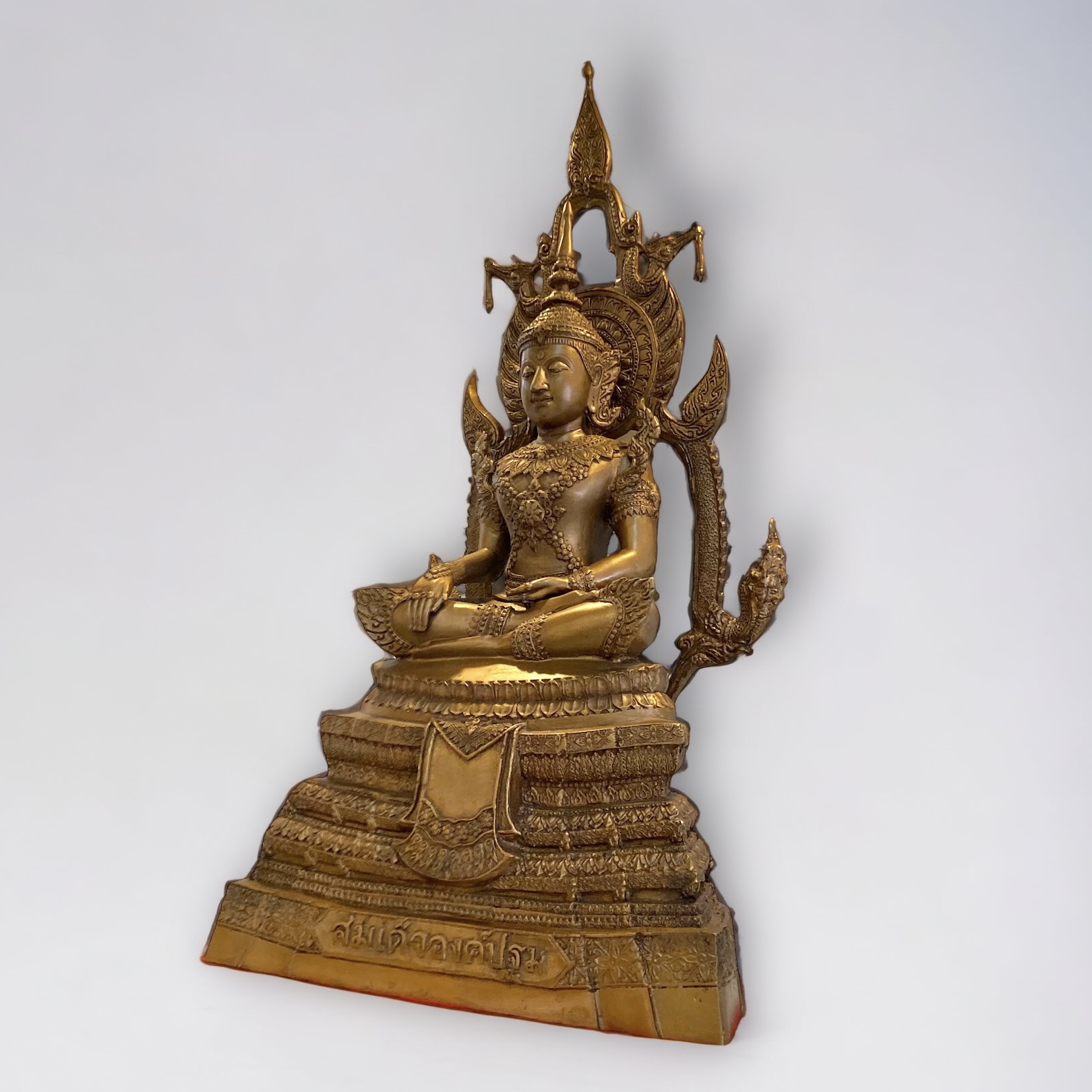 สมเด็จองค์ปฐม 9 นิ้ว