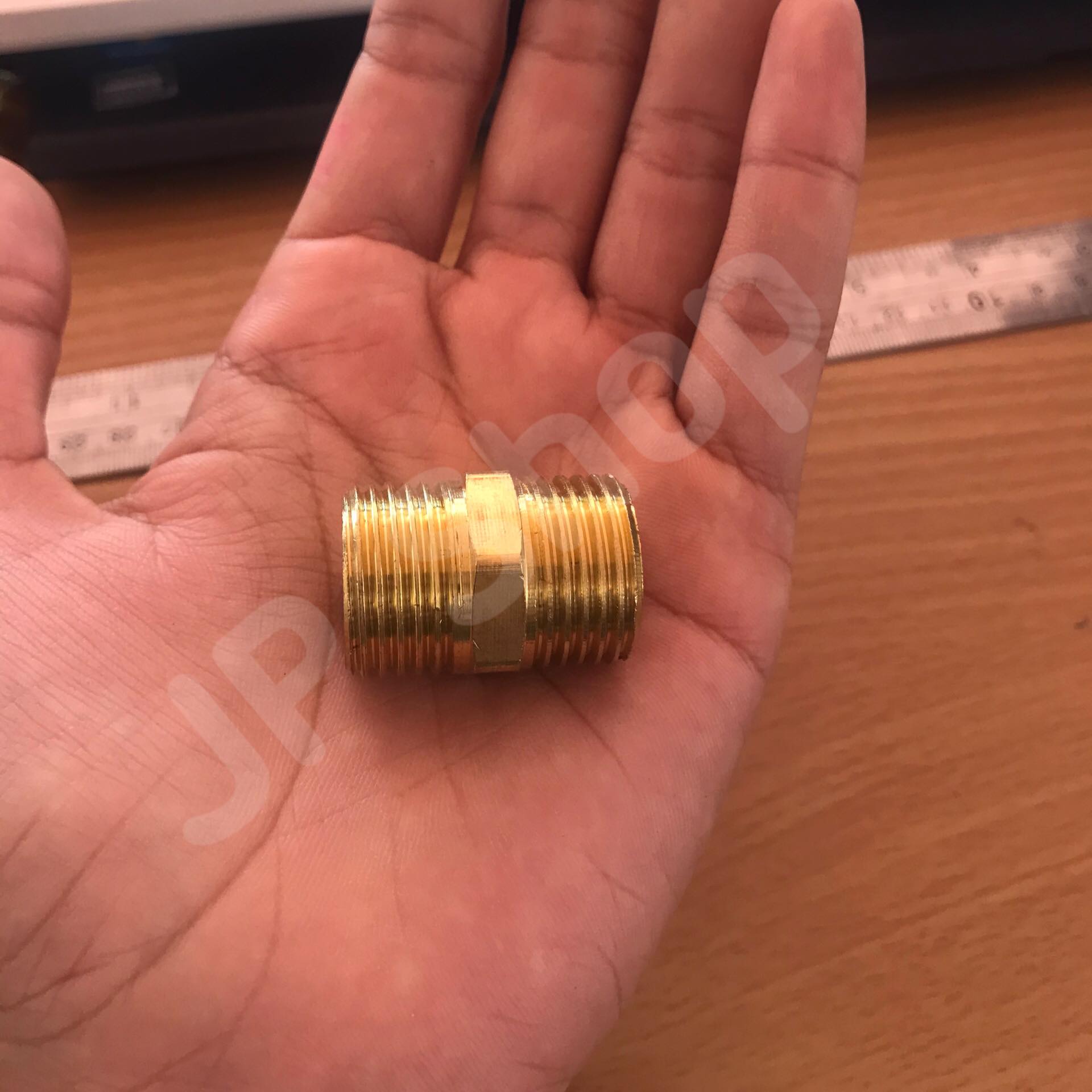 ต่อตรงนิปเปิ้ลทองเหลือง ขนาด 4 หุน ข้อต่อ ต่อตรง นิปเปิ้ล ทองเหลือง ขนาด 4 หุน #0254