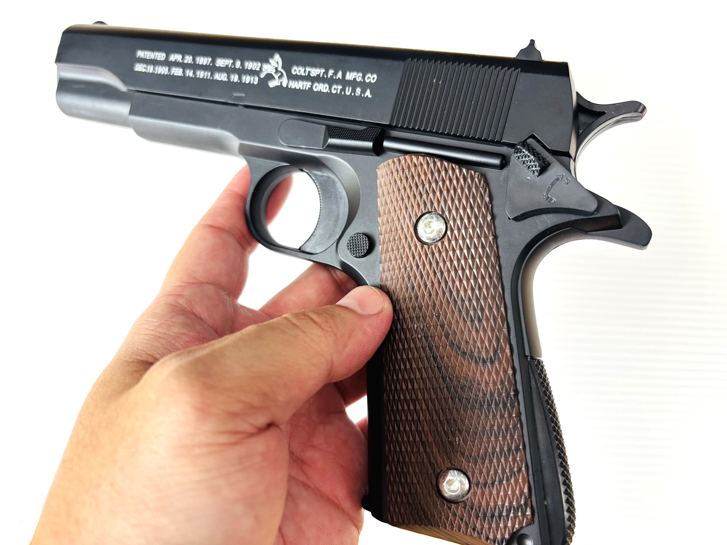 ปืนอัดลมสั้น รุ่น M1911 โลหะ ระบบชักยิงทีละนัด