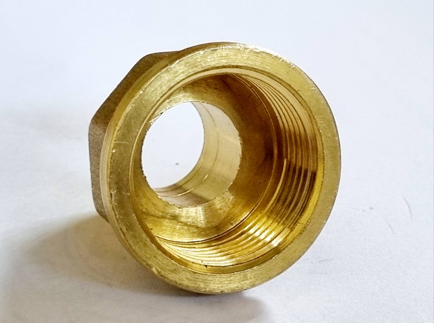 ข้อลดทองเหลือง เกลียวใน 6 หุน เกลียวนอก 4 หุน #2501