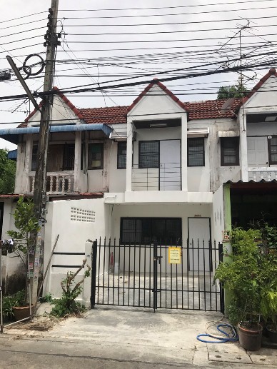 ขายทาวน์โฮม บ้านระเบียงทอง 3 พหลโยธิน 50 คลองถนน สายไหม