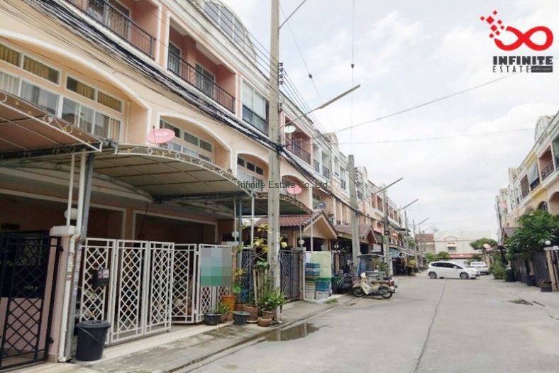 ขายทาวน์โฮม ม.เฟรชวิลล่า ถ.นวมินทร์ 163 แขวงนวลจันทร์ เขตบึงกุ่ม กรุงเทพฯ / พื้นที่ 3 ชั้น 20.2 ตารางวา