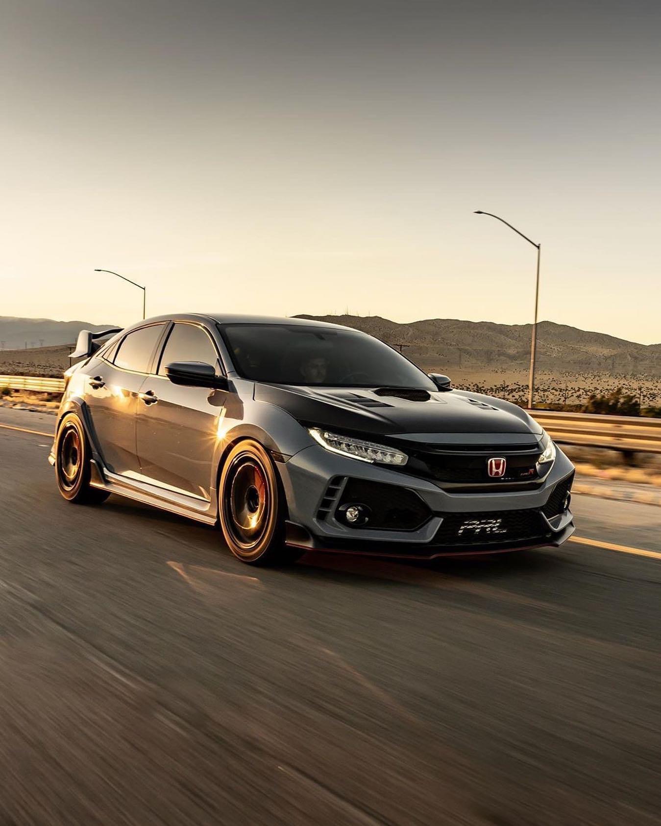 [Pre-Order]ฝากระโปรงหน้า Civic FC FK คาร์บอนแท้ (Pure Carbon) SEIBON TS-Style